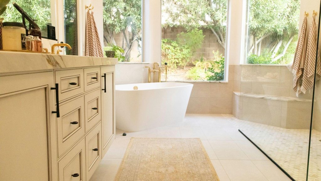 Minimalist Homes and Senses: Design and Aromatherapy Finding a Balance