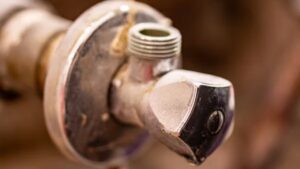 Water Heater Leak Warning Signs, Causes and Repair Options