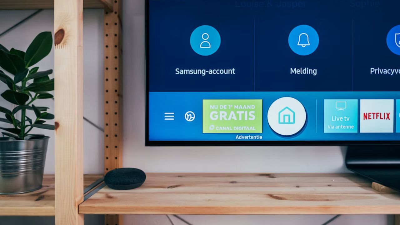 Smart Home Hacks DecoradTech for a Cleaner and More Organized House